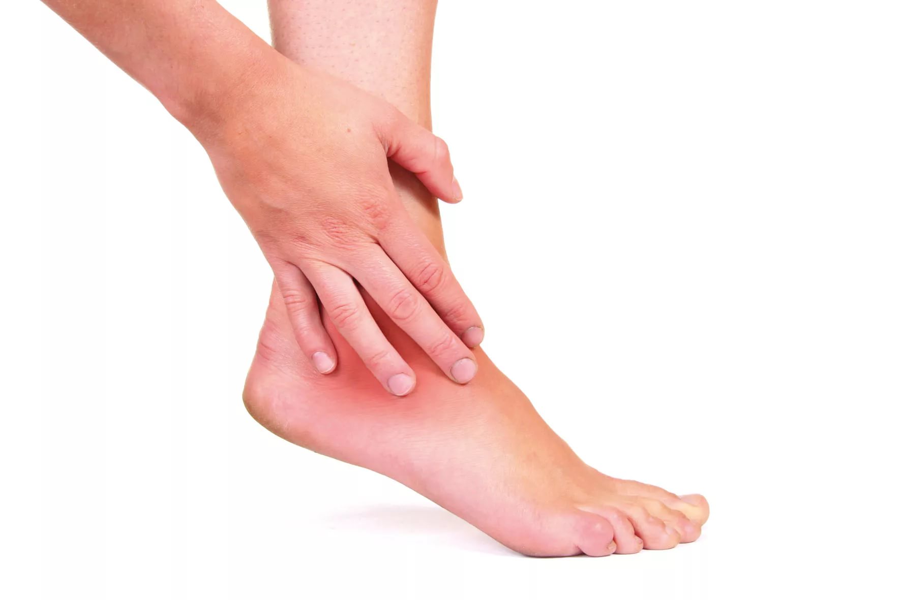 почему болит колено и опухает